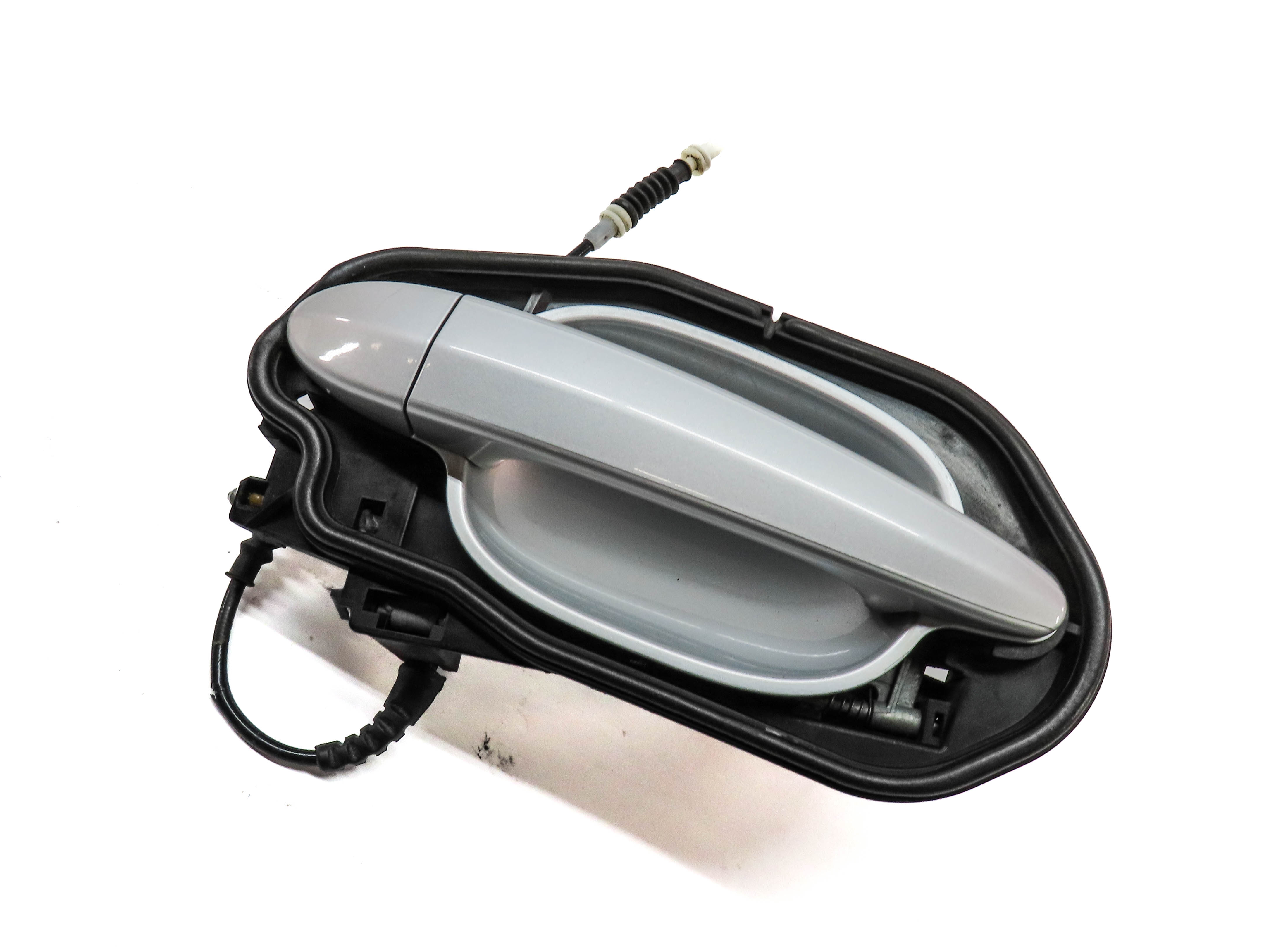 04-10 BMW 530i 535i 545i 550i M5 (E60) REAR LEFT EXTERIOR DOOR HANDLE (Silver) — exact item pictured